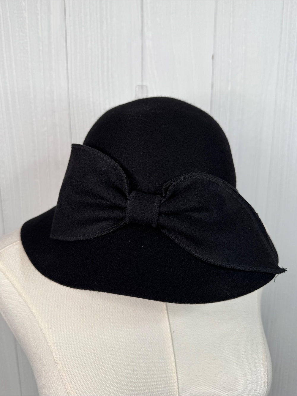 Vintage Style Black Wool Felt Cloche Hat with Large Side Bow Accent - Retro Flap